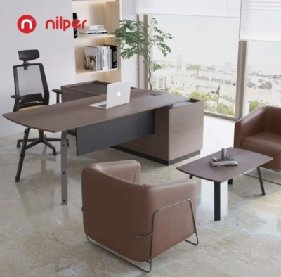 تجهیز اتاق مدیریت